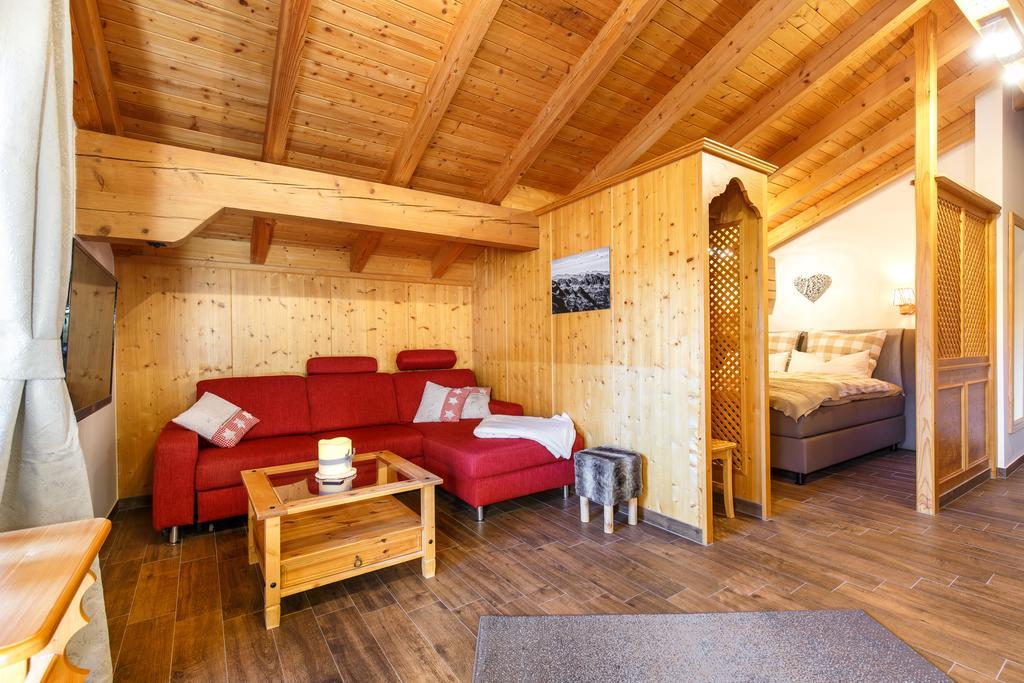 Bergsucht-Ruhpolding, Traumlage Am Sonnigen Suedhang, Kostenlose Parkplaetze, Schnelles Wlan, Ruhige Sackgasse, Netflix Inklusive ภายนอก รูปภาพ